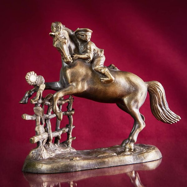 Нахаленок на коне