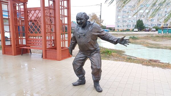 Евгений Леонов